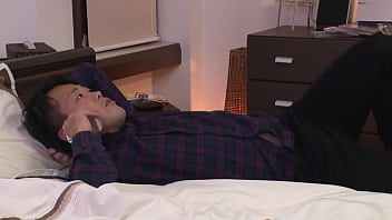 Preview 1 of Mim Son Bdsm - ぷっくり膨らんだ肉厚マ○コのマン筋を無防備に晒す友人の彼女に興奮した僕は&hellip_ パート2.ピタっとした薄手の生地のタイツが股間にくい込んで筋ってる！