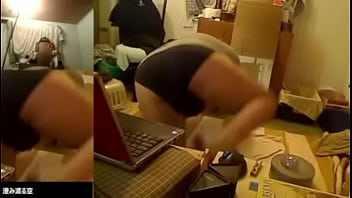 Preview 4 of Ging Italy - Doing some exercises(2022-06-22,  3 days since last orgasm)