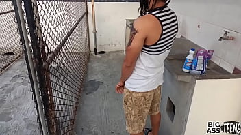 Preview 1 of Hindi Xxnx Hd Moti Gand - Sexo con mi tia en el balcon de piso la chantageo y me ayuda con mi paja le hago creampie en la boca sucia y co&ntilde_o cremoso Tia de culo grande anal