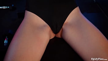 Preview 4 of Hclips Xxx Tube - Heidy Pino,  relajaci&oacute_n,  desnuda fitness Colombiana NSFW!