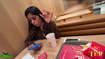 Preview 1 of Brother Rep Sex Sleeping Sister - Gabi Paques troca um Big Mac pelos peitinhos - Ma Santos oficial