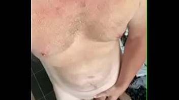 Preview 1 of Gum S3x - Bathroom fun