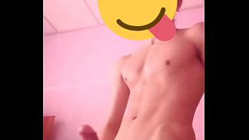 Preview 2 of Riall Sex Videos - Chico joven masturbacion solo