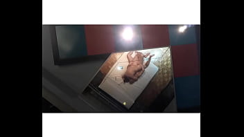 Preview 4 of Johnny Gets - Sacando el stress
