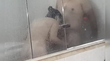 Preview 1 of Alut Wife Used - Follando y comiendo el co&ntilde_o humedo de mi pareja en la ba&ntilde_era da una rica mamada - joven gruesa de tetas naturales montando polla - Yulisahot - Andy Z 94