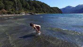 Preview 2 of Nackt Twerking - SQUIRT de Lali Fox en un PARAISO PATAGONICO -