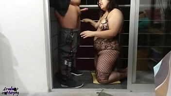 Preview 4 of Bangladeshi Rap - Mamada en el balcon del edificio de mi cu&ntilde_adita