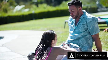 Preview 2 of Russian Ten Fuck - MODERN-DAY SINS - Sunbathing MILF Lexi Luna Lets Pool Guy Titty Fuck Her While Husband Isn&#039_t Home!