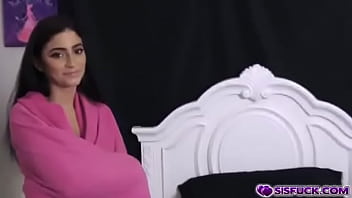 Preview 1 of Pakistni Boys Sex - Assisting My Stepsis.2.mp4
