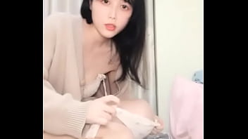 Preview 1 of Dic Show Mom - 邻家妹妹完美圆臀