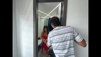 Preview 3 of Under Table Uncle - Un embarazo no deseado de mi hermanastra hace que me la folle por mantener mi silencio.