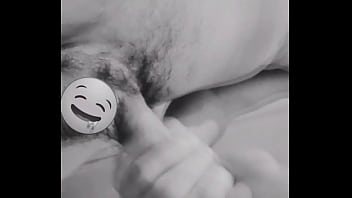 Preview 1 of Mom And Son Sixcy V - Paja Chile masturbandome en la ma&ntilde_ana