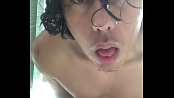Preview 1 of Virgin Indan Teen First Time Sex - C&aacute_mara en el ba&ntilde_o