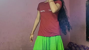 Preview 1 of Wlldstepamoms Com - गाव की गवार लड़की की ने घागरा पहनकर अपने यार को खुश किया