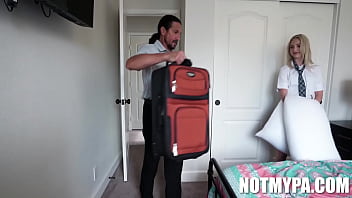 Preview 1 of Phim Nut Luoi - The Pillow Humper Britt Blair ,  Tommy Gunn
