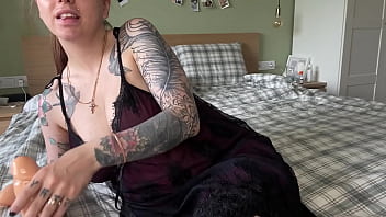 Preview 3 of Amature Step Mom - I&#039_m your bestfriends mom 1