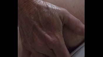 Preview 2 of Acter Sunny Leone Fuck Me - Gozando de manh&atilde_ masturbando o cuzinho