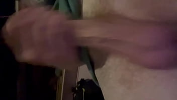 Preview 1 of Nykon Feet - Jerking one off