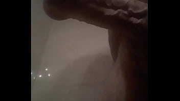 Preview 4 of Monster Vibrator Dildo Milf - Parte de mi