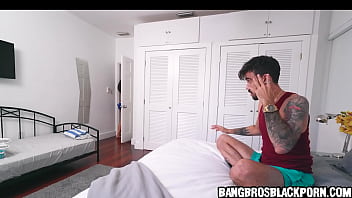 Preview 2 of Old Sexy Moview - He&#039_s madly in love with his black stepsister&#039_s huge booty