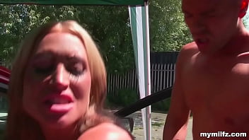 Preview 4 of I Xxxvideowww - Wash my fucking car!