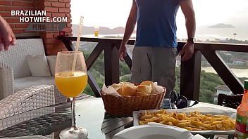 Preview 4 of Xxx Hinds Videos - RECEBI O SOLTEIRO COM UM MICROBIQUINI E METI MAIS UM CHIFRE NO CORNO