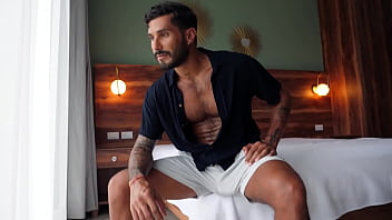 Preview 1 of Sex Virgen - &#039_My girlfriend doesn&#039_t know that I&#039_m here&#039_ straight stud Jeus is jerked off by another man for the very first time // WorldStudZ