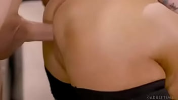 Preview 4 of Sunny Leone Brazzer Xxxvs Conga - Milfs &amp_ Gilfs