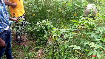 Preview 3 of Xnxx Karina Kabor - Two sharp guys fucked the King&#039_s maid while w.eeding the cassava farm