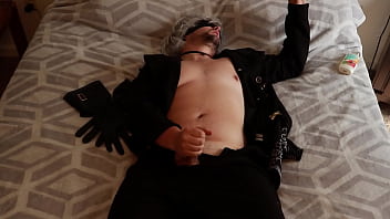 Preview 1 of Indian Sanni Liyon Sex - 9S jerking off to porn and legs shaking when he cums