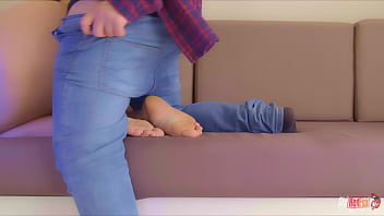 Preview 4 of Sexxx X Videos - Prank with the Pringles can or how to Trick Stepsis
