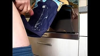 Preview 4 of Sex Www Melayu - Sperm on swimsuit slow-motion...   sperma-fetish