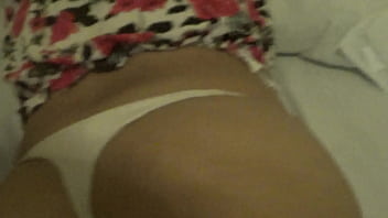 Preview 1 of Grils Barzil - La Encontr&eacute_  Y La Despert&eacute_ Follando