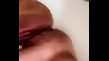 Preview 2 of Emarican Sex - Squirt in bathtub