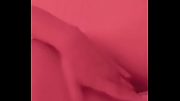 Preview 1 of Sleep Mummy Fuck Son - ME TOCO MIENTRAS ME DUCHO