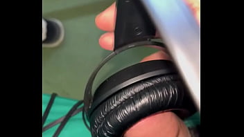Preview 1 of Bokep Jepang Ibu Kos - JVC aggressive headphone fuck