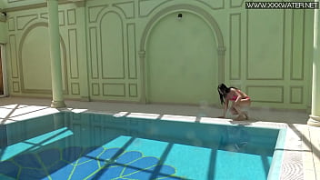 Preview 1 of Indian Desi Sex Come - Jessica Lincoln in her pink bikini in the pool