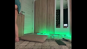 Preview 4 of Ogromne Kutasy - Virgin pussy squirting and anal fuck