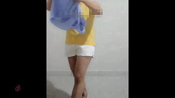 Preview 3 of Kitchen Guest Fuck - Modelando ropa para mis videos