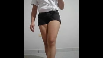 Preview 1 of Kitchen Guest Fuck - Modelando ropa para mis videos