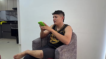 Preview 1 of 1 Guy 10 Bitches - Sexo comprado a mi linda hermanastra por unos pesos que pide para el regalo de su nuevo novio.