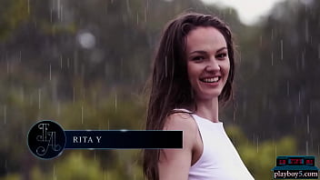 Preview 1 of Xxxsaz Inden - Big ass MILF from the Ukraine Rita Y outdoor striptease in the rain