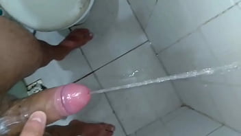 Preview 2 of Raw Black Horse Cock - Punhetando com brinquedo at&eacute_ mijar e gozar