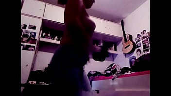 Preview 2 of Eva Henderson - Me ejercito bailando