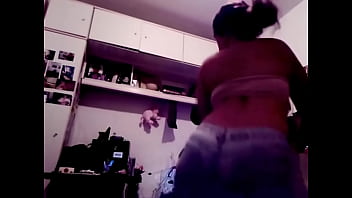 Preview 3 of Eva Henderson - Me ejercito bailando