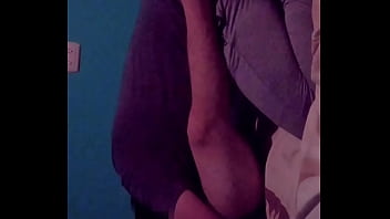 Preview 1 of Teacher Xnx Porn Videos And Sex - Mi amigo y yo jugamos hasta que se calienta