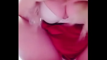 Preview 4 of Little Girl Tolita Toy - Jolie blonde montre sa culotte devant sa cam