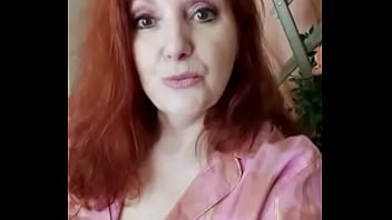 Preview 2 of Step Mother Sexxxxxxxx - Рыжая в рубашки показывает свои груди