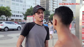 Preview 2 of I Etme - Dando pro meu amigo novinho em troca do meu skate