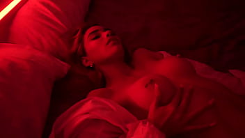 Preview 2 of Beautiful Girl Xxx In Pose - This latinas are so horny